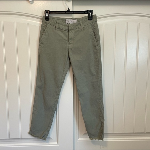 Frank & Eileen WICKLOW The Italian Chino sage green size 0